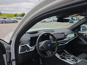 BMW X5 xDrive 50e M Sport (CH) AHK 2.7T ** Action de Leasing à 0.9% **