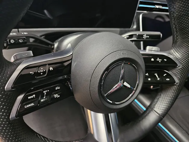 Mercedes-Benz E 200 4Matic AMG Line Kombi