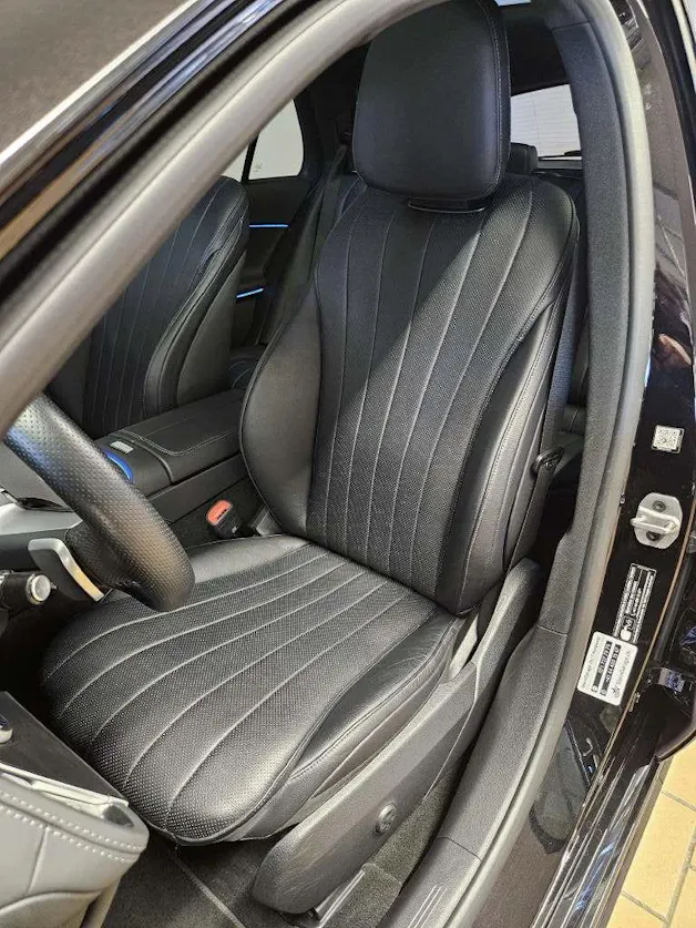 Mercedes-Benz E 200 4Matic AMG Line Kombi