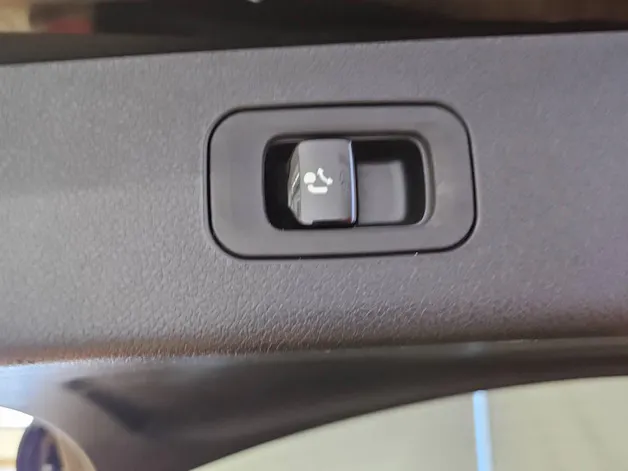 Mercedes-Benz E 200 4Matic AMG Line Kombi