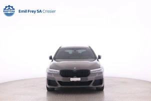 immagine del veicolo BMW 530e xDrive SAG Touring