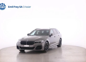 immagine del veicolo BMW 530e xDrive SAG Touring immagine del veicolo BMW 530e xDrive SAG Touring