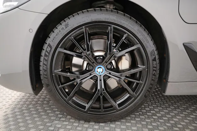 BMW 530e xDrive SAG Touring