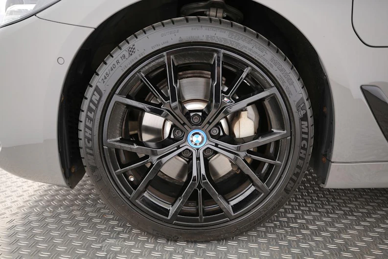 immagine del veicolo BMW 5 SERIES