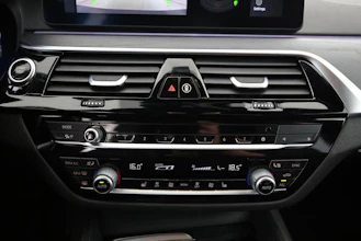 https://vehicle.imgix.net/4221957/71cb86b0-4871-4423-9574-5c22b1fe9827.jpg