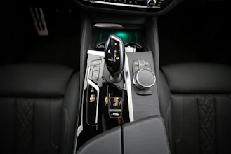 https://vehicle.imgix.net/4221957/7cae531d-f3b3-4749-b32b-a574c49b9827.jpg
