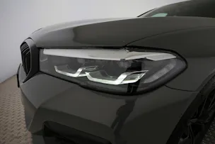 BMW 530e xDrive SAG Touring