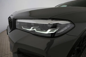 immagine del veicolo BMW 530e xDrive SAG Touring