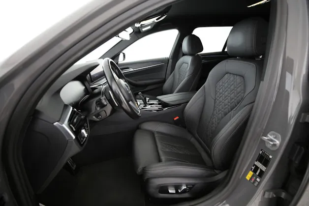 BMW 530e xDrive SAG Touring