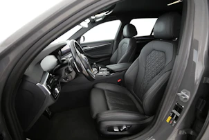 immagine del veicolo BMW 530e xDrive SAG Touring