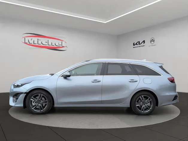 Kia Ceed SW 1.5 T-GDi MHEV GT-Line / Panorama-Glasdach / Lederausstattung / Winterräder Alu 16" / Herstellergarantie bis 2031