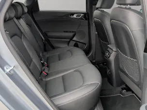 Kia Ceed SW 1.5 T-GDi MHEV GT-Line / Panorama-Glasdach / Lederausstattung / Winterräder Alu 16" / Herstellergarantie bis 2031