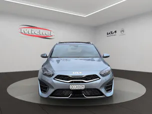 Kia Ceed SW 1.5 T-GDi MHEV GT-Line / Panorama-Glasdach / Lederausstattung / Winterräder Alu 16" / Herstellergarantie bis 2031