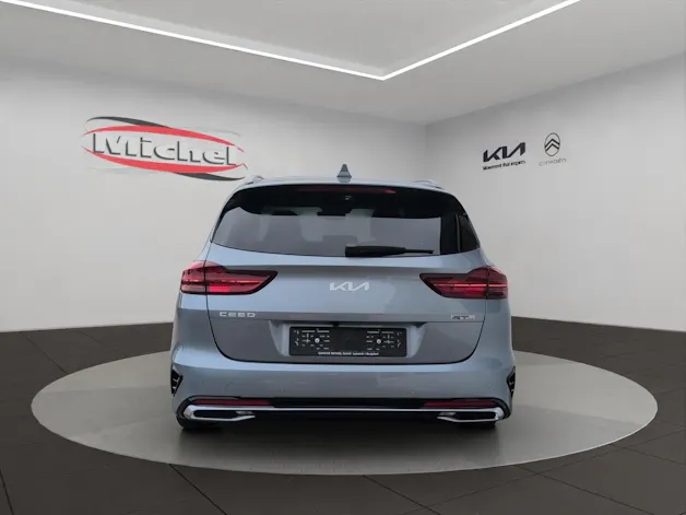 Kia Ceed SW 1.5 T-GDi MHEV GT-Line / Panorama-Glasdach / Lederausstattung / Winterräder Alu 16" / Herstellergarantie bis 2031