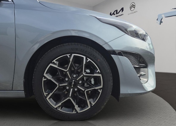 immagine del veicolo 18 immagine del veicolo 18