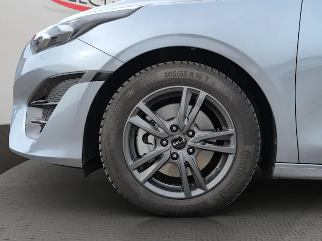 Kia Ceed SW 1.5 T-GDi MHEV GT-Line / Panorama-Glasdach / Lederausstattung / Winterräder Alu 16" / Herstellergarantie bis 2031
