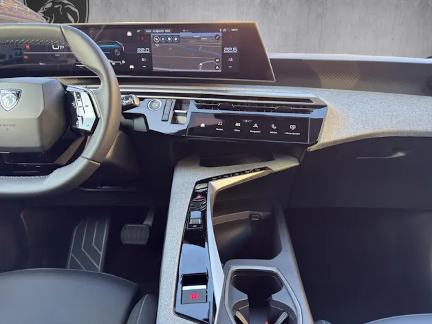 Peugeot 5008 1.2 Hybrid Allure Premium