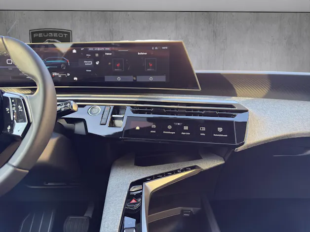 Peugeot 5008 1.2 Hybrid Allure Premium