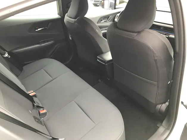 Toyota Prius 2.0 Plug-In-Hybrid Style
