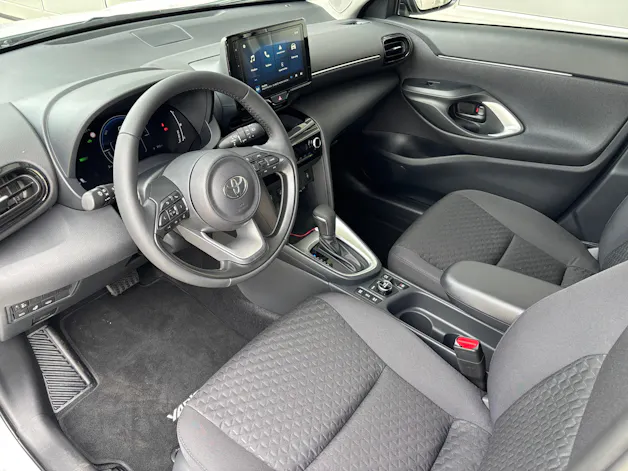 Toyota Yaris Cross 1.5 VVT-i HSD Comfort AWD-i