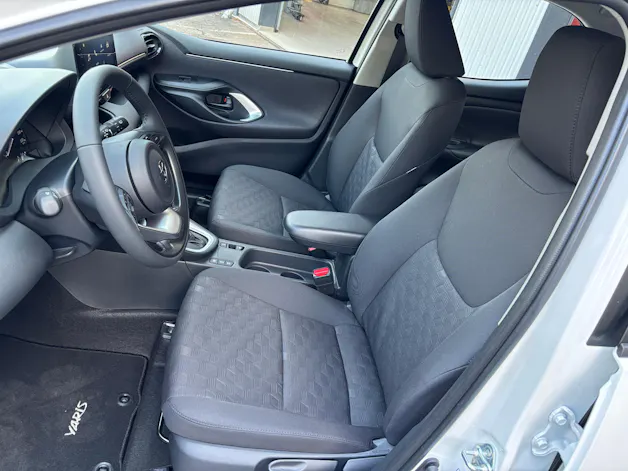 Toyota Yaris 1.5 VVT-i HSD Comfort