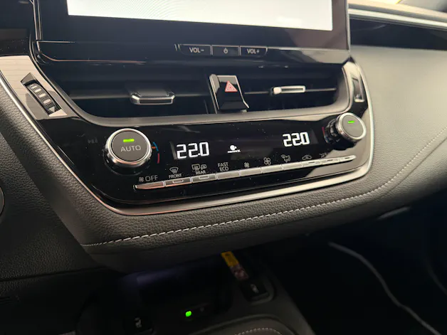 Toyota Corolla Touring Sports 2.0 HSD Swiss Edition