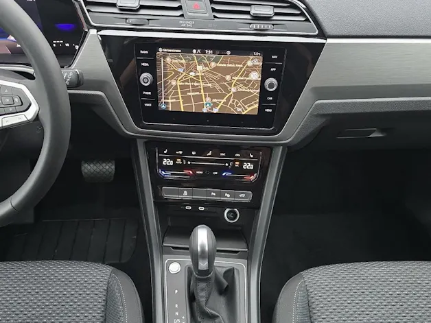 VW Touran 1.5 TSI Comfortline R-Line 7-Plätzer DSG