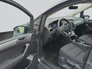 VW Touran 1.5 TSI Comfortline R-Line 7-Plätzer DSG