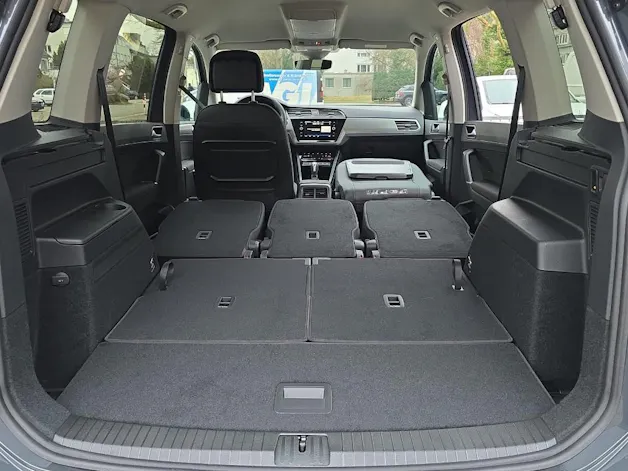 VW Touran 1.5 TSI Comfortline R-Line 7-Plätzer DSG