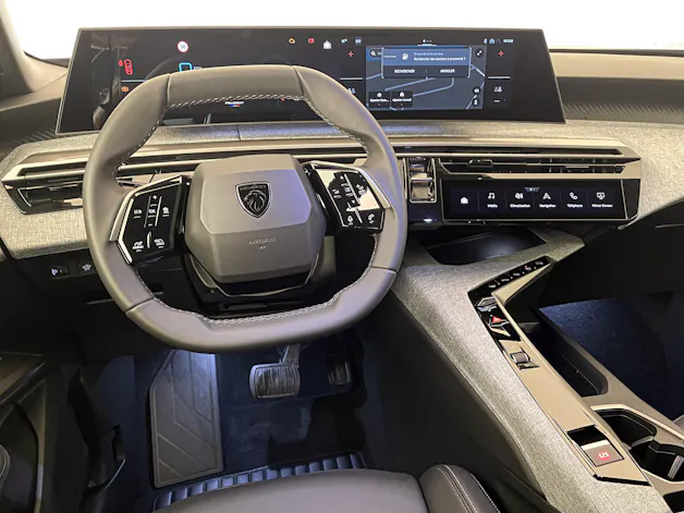 Peugeot 5008 1.2 Hybrid Allure Premium