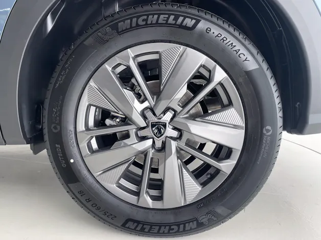 Peugeot 5008 1.2 Hybrid Allure Premium