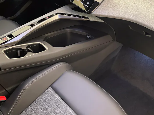 Peugeot 5008 1.2 Hybrid Allure Premium