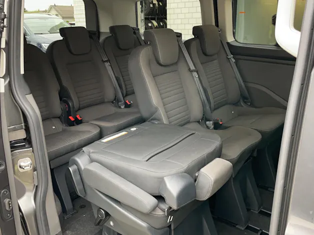 Ford Tourneo C Bus 320 L1 1.0 EcoBoost Titanium PHEV