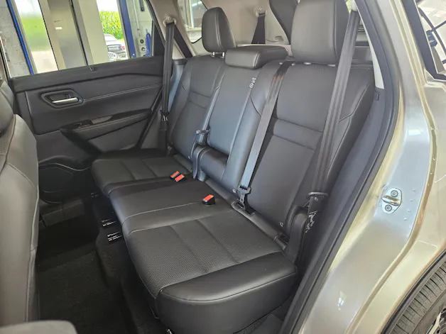 Nissan X-Trail 1.5 VC-T e-Power 4WD 7 Sitze N-Trek