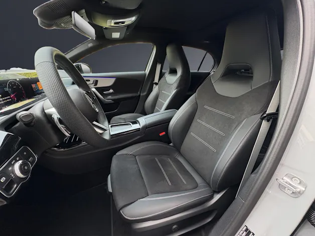 Mercedes-Benz A 220 4Matic 8G-DCT