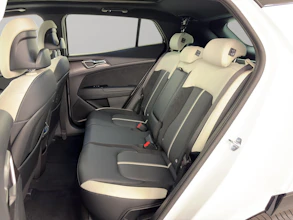 https://vehicle.imgix.net/4222418/ee8daeeb-6b58-4a8f-957c-44cf7d75f754.jpg