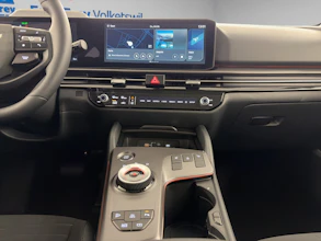 https://vehicle.imgix.net/4222435/c43c8ac3-92ed-4b59-8192-a4598bf9e0d4.jpg