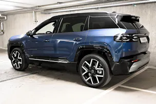 Jeep Compass First Edition