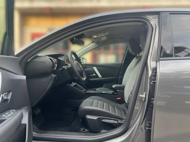 Citroën C4 Hybrid 145ch Automatique MAX