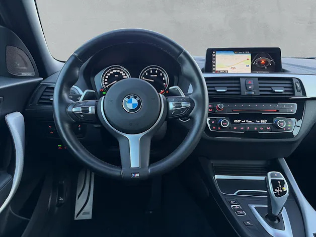 BMW 220i Cabrio M Sport F23 (CH)