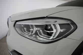 https://vehicle.imgix.net/4222640/33af8820-d7e4-4697-8804-18ac819bd18d.jpg