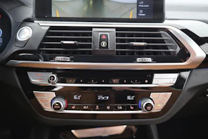Fahrzeugbild BMW X3 30e xDrive
