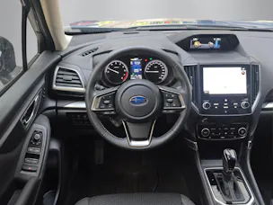 Subaru Forester Station 2.0i e-Boxer Swiss Plus