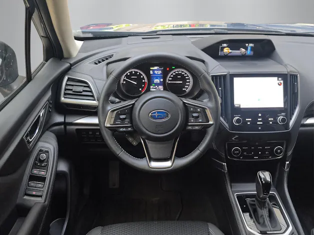 Subaru Forester Station 2.0i e-Boxer Swiss Plus