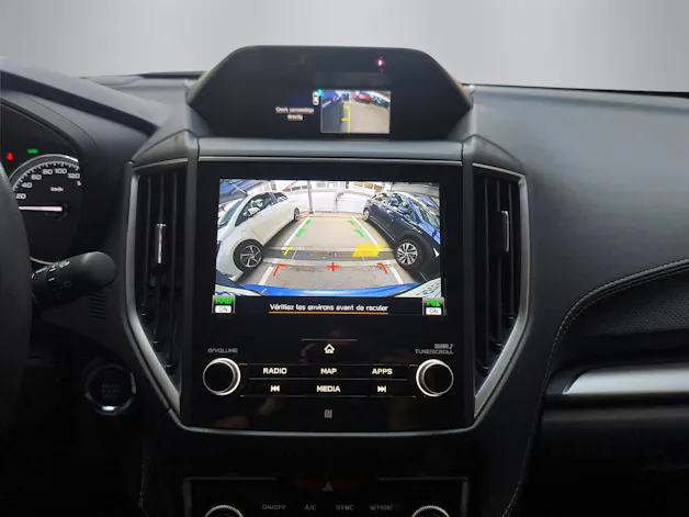 Subaru Forester Station 2.0i e-Boxer Swiss Plus