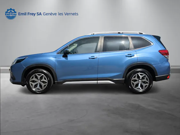 Subaru Forester Station 2.0i e-Boxer Swiss Plus
