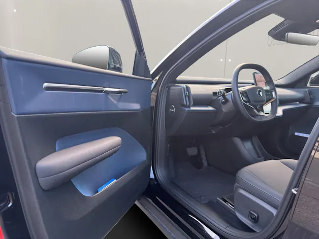 Volvo EX30 CC E60 Twin Performance AWD