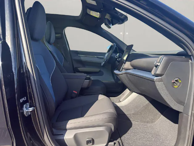 Volvo EX30 CC E60 Twin Performance AWD
