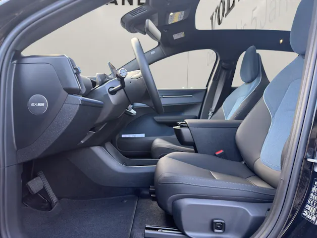 Volvo EX30 CC E60 Twin Performance AWD