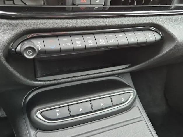 Fiat 600 1.2 Hybrid Icon Swiss Edition